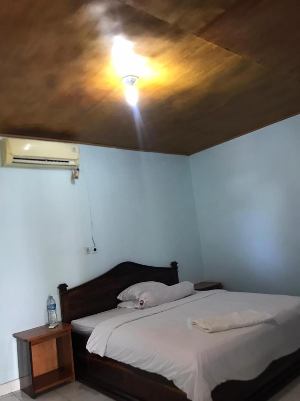 Kurnia Family Homestay & Restaurant! Huu Exteriér fotografie