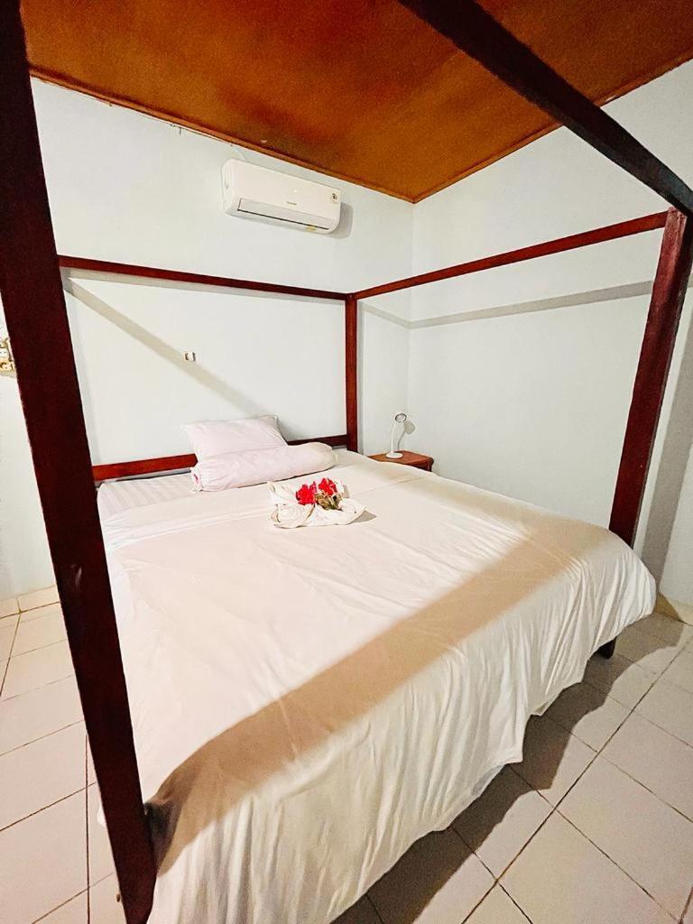 Kurnia Family Homestay & Restaurant! Huu Exteriér fotografie